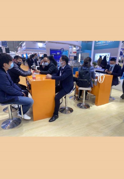 用户与FLUKO医药行业经理热烈探讨